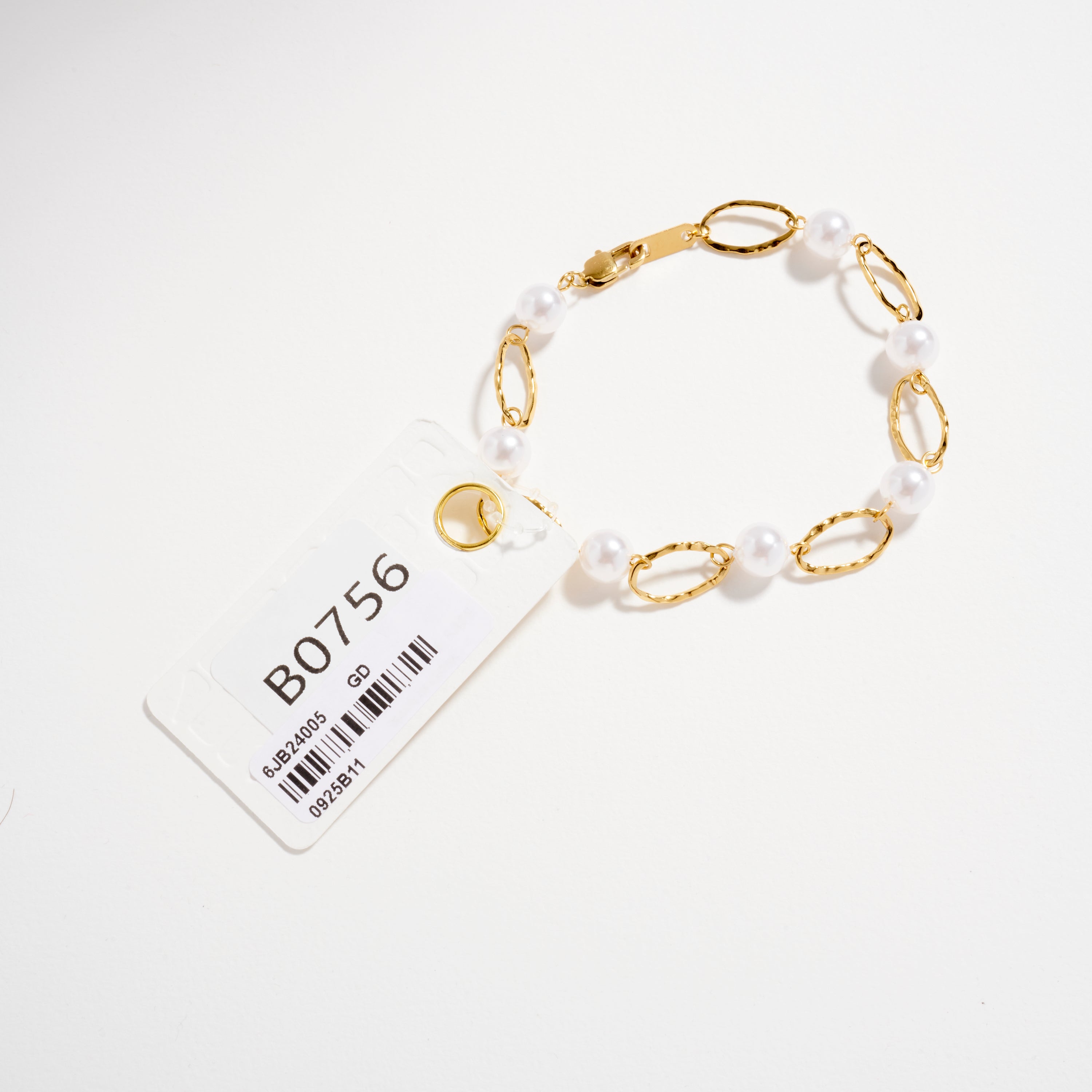 Gold-Tone Pearl Link Bracelet – Elegant Textured Chain Bracelet with Imitation Pearls