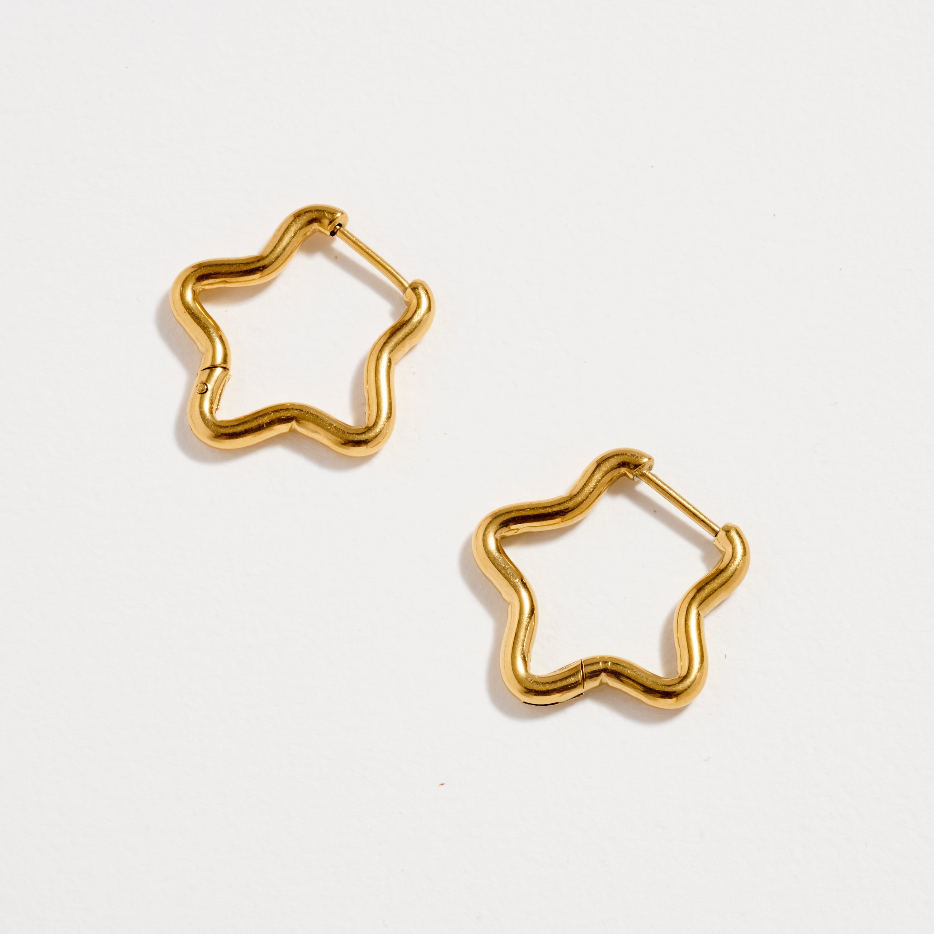 Stainless Steel Star Outline Hoop Earrings – Hypoallergenic & Tarnish Free