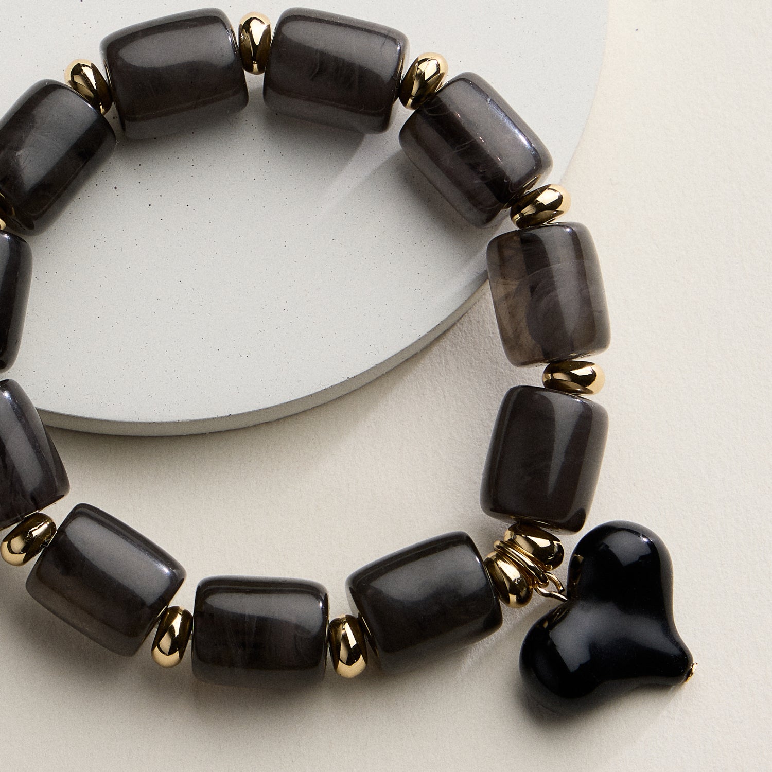 Chunky Beaded Stretch Bracelet with Heart Charm – Polished Resin Beads & Gold Accents, Statement Elastic Bracelet - Frem