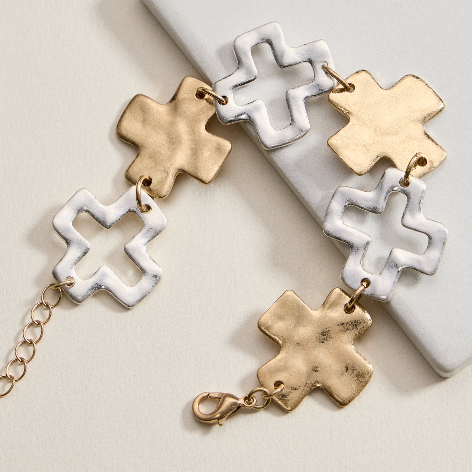 Hammered Cross Link Chain Bracelet – Gold, Silver & Two-Tone Faith Jewelry - Frem
