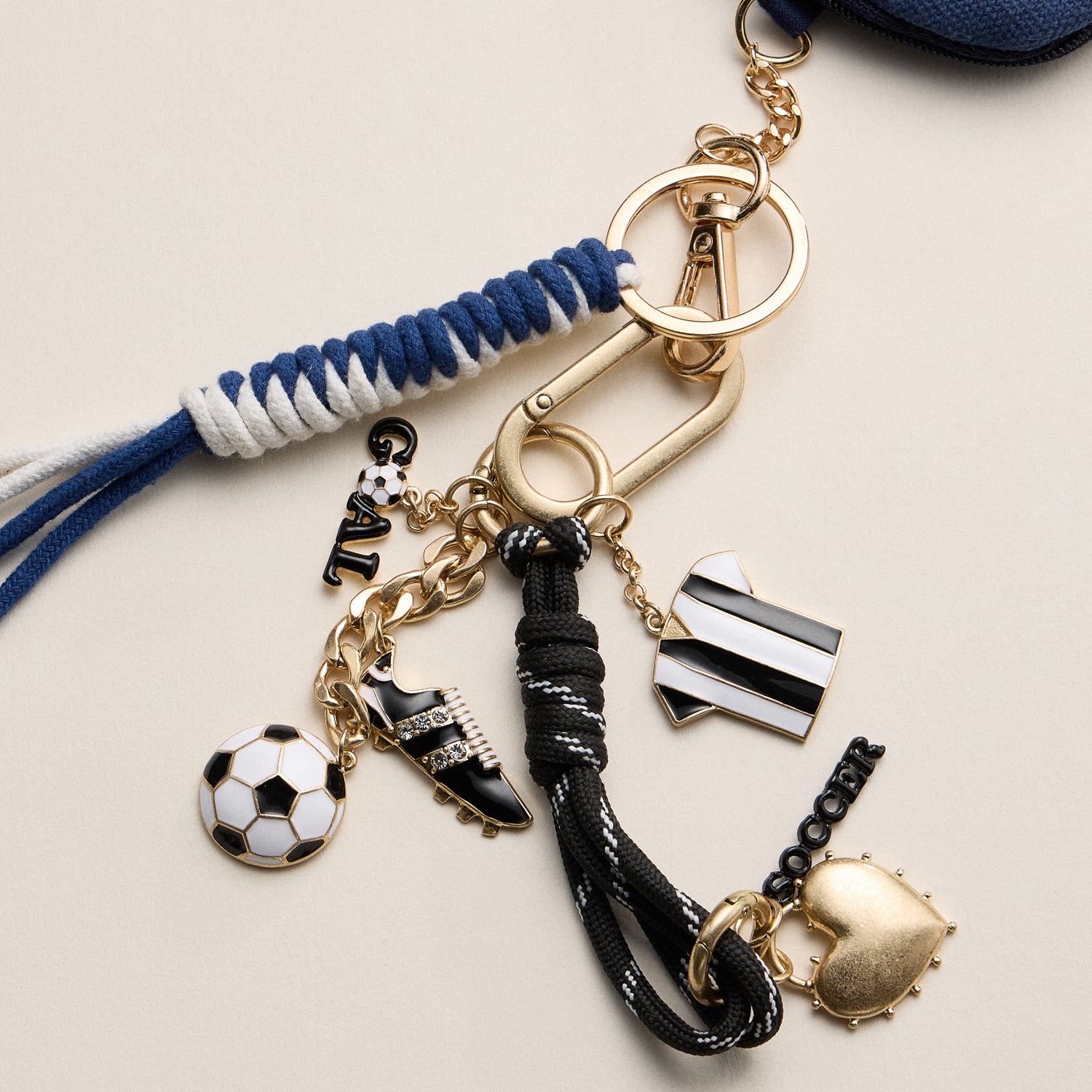 Soccer Charm Keychain with Black & White Enamel Charms – Sports Bag Accessory - Frem