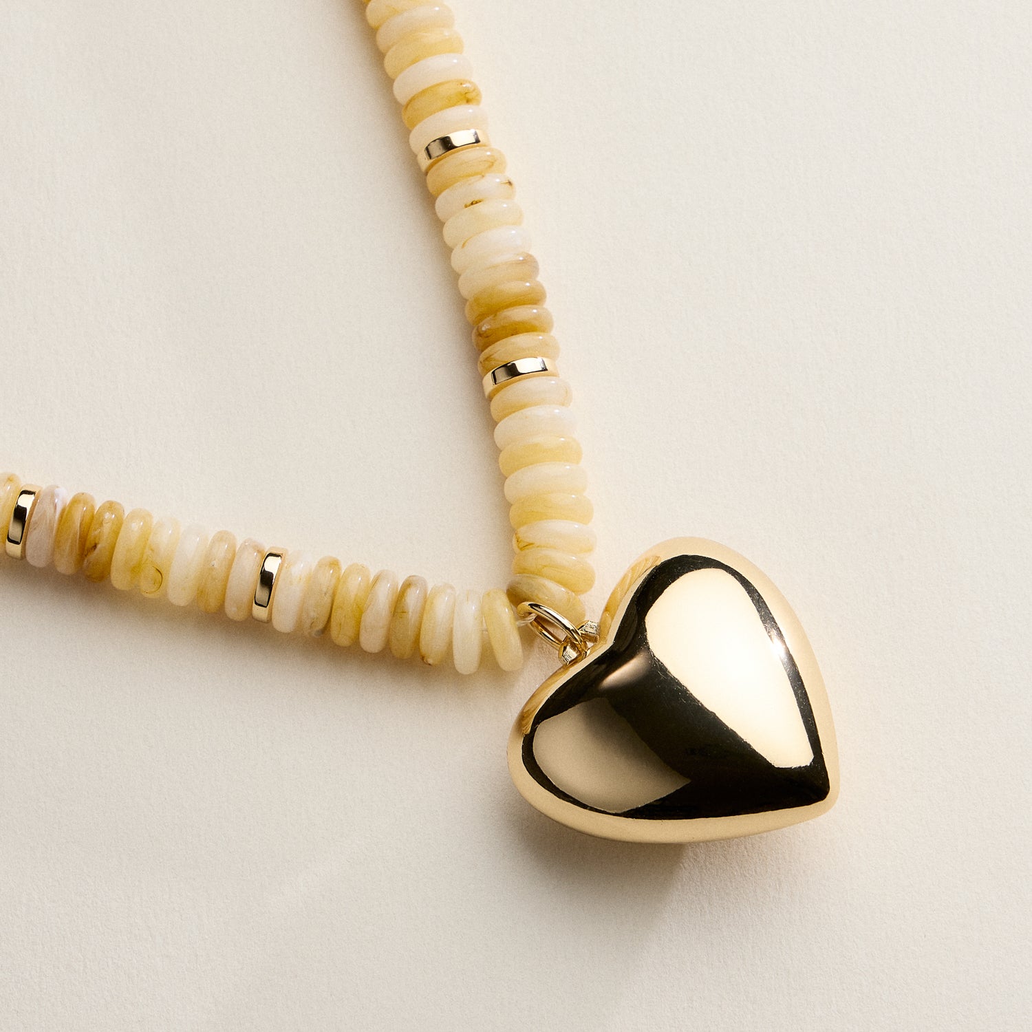 Gold Heart Pendant Beaded Necklace – Colorful Stone Choker with Adjustable Chain - Frem