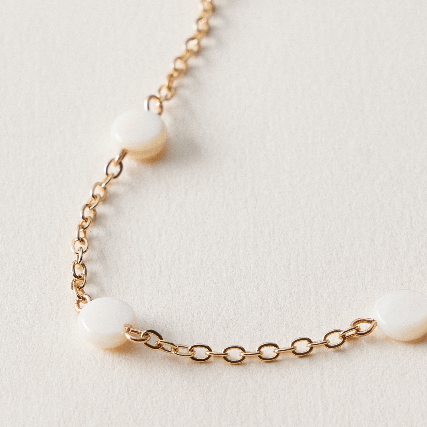 Minimal Chain Anklet with White Beads – Delicate Everyday Anklet