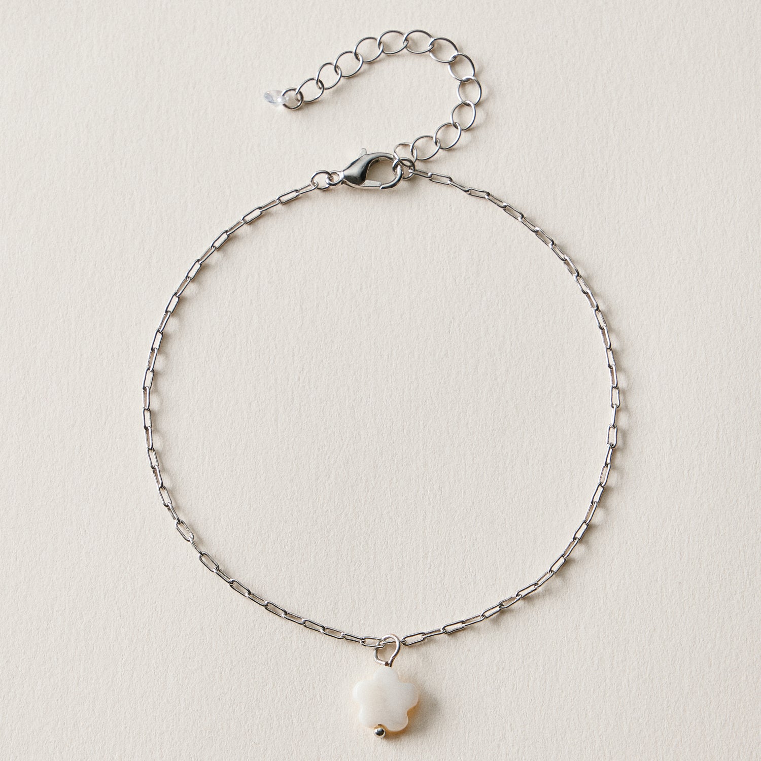 Flower Charm Chain Anklet – Minimal White Flower Anklet