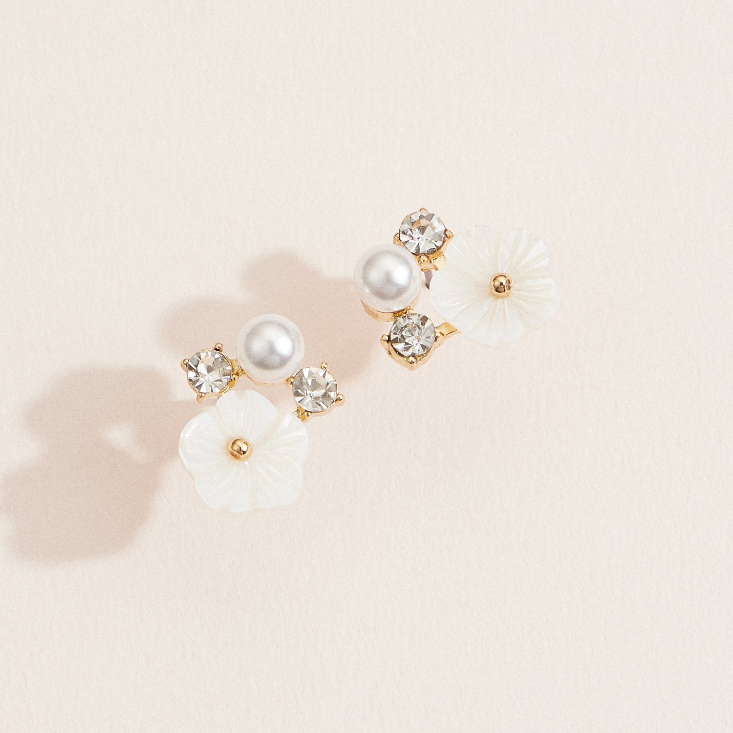 Floral Pearl & Crystal Stud Earrings – Elegant Gold & Mother of Pearl Jewelry