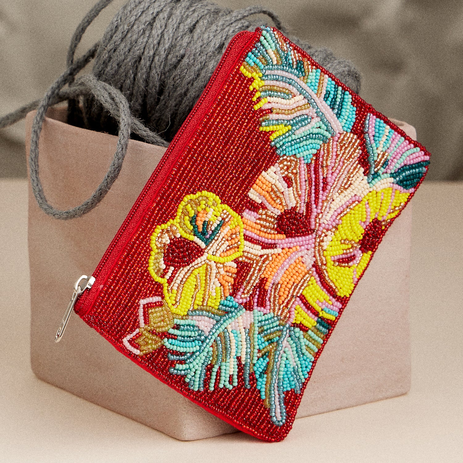Beaded Hibiscus Floral Clutch – Red Tropical Zip Pouch for Summer