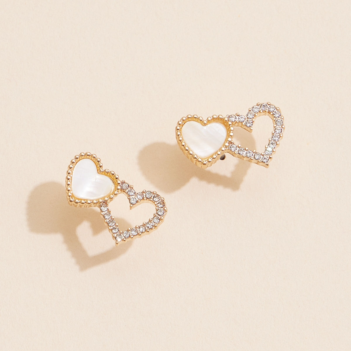 Linked Hearts Shell Stud | Earrings
