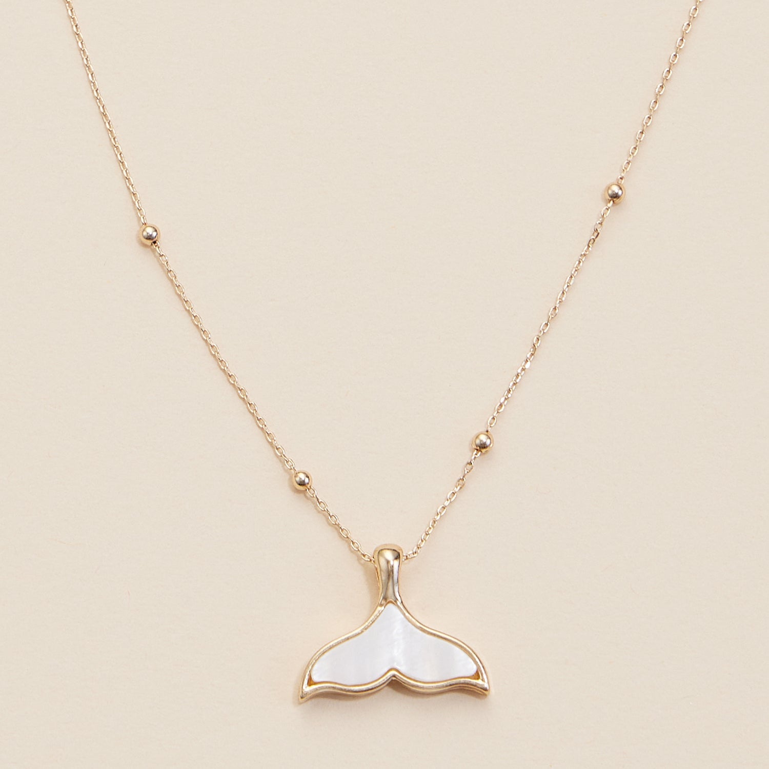 Short Necklace with Whale Tail Shell Charm