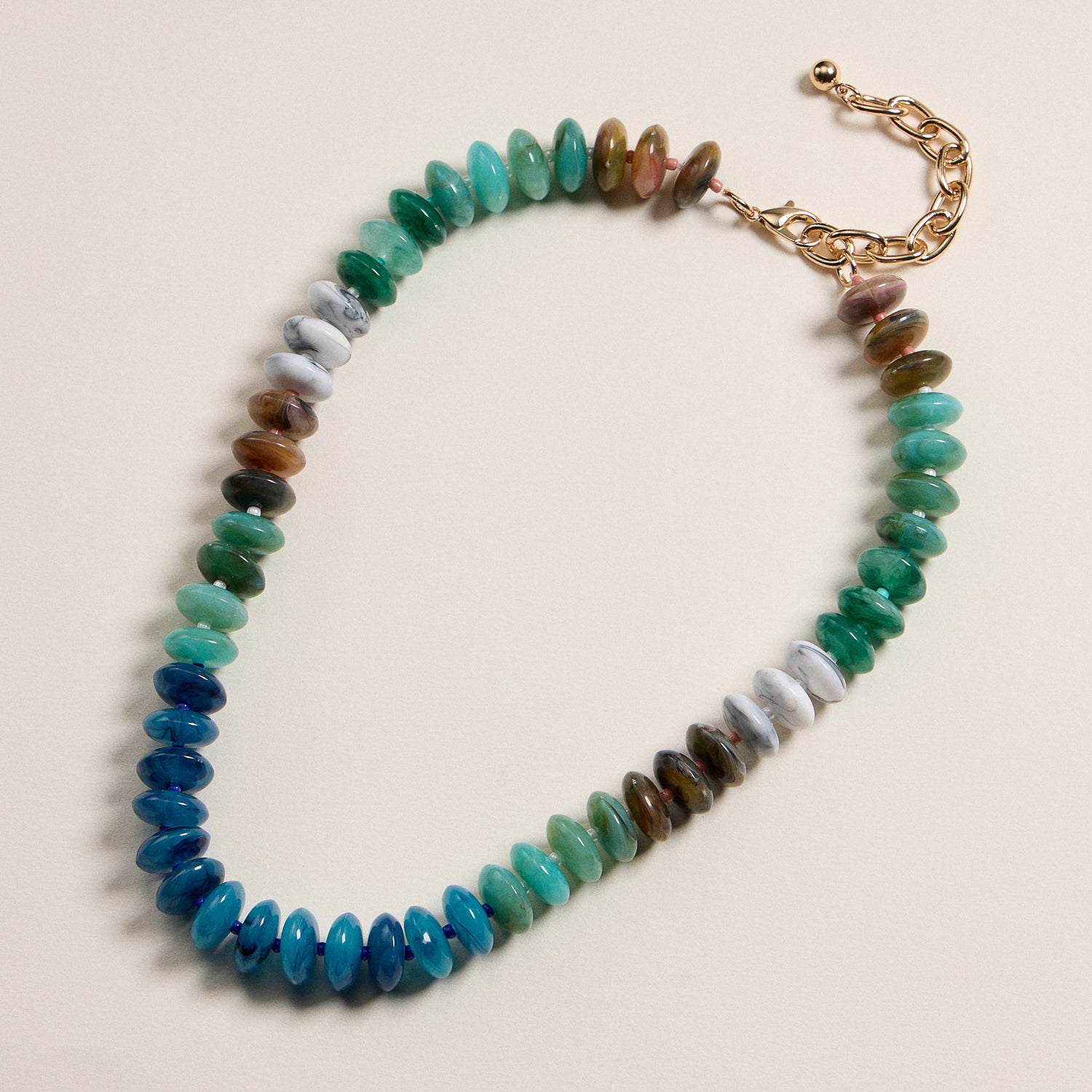 Gradient Resin Oval Bead Necklace in Sculpted Disc Design
