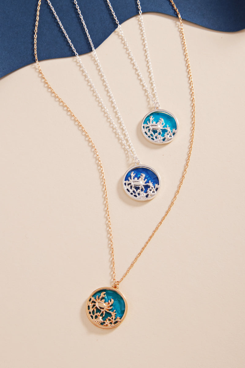 Coral Crab Ocean Pendant Necklace – Coastal Round Charm Jewelry
