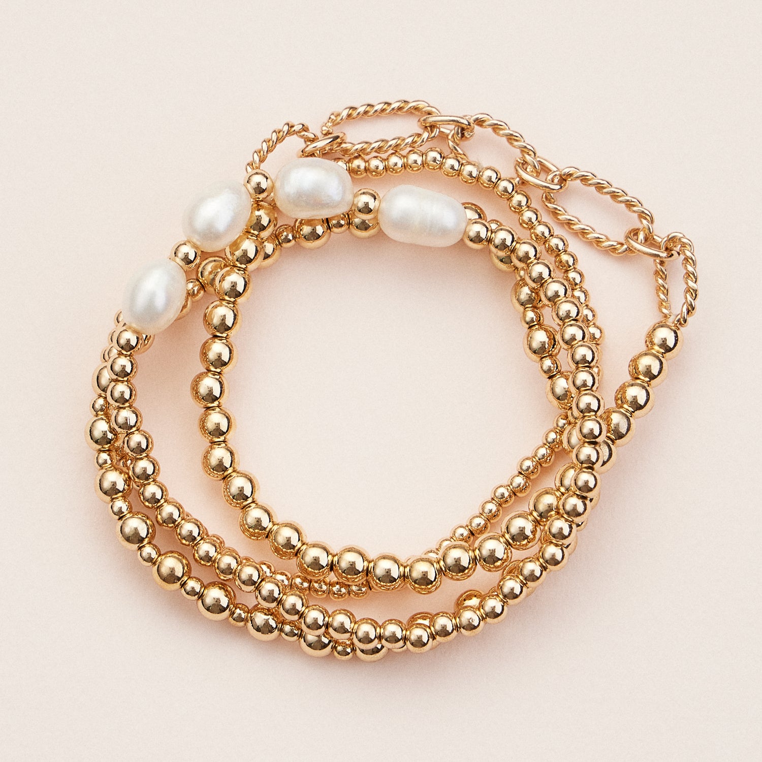 Gold Layered Stretch Bracelet Set – Delicate Beads with Freshwater Pearl & Chain Detail