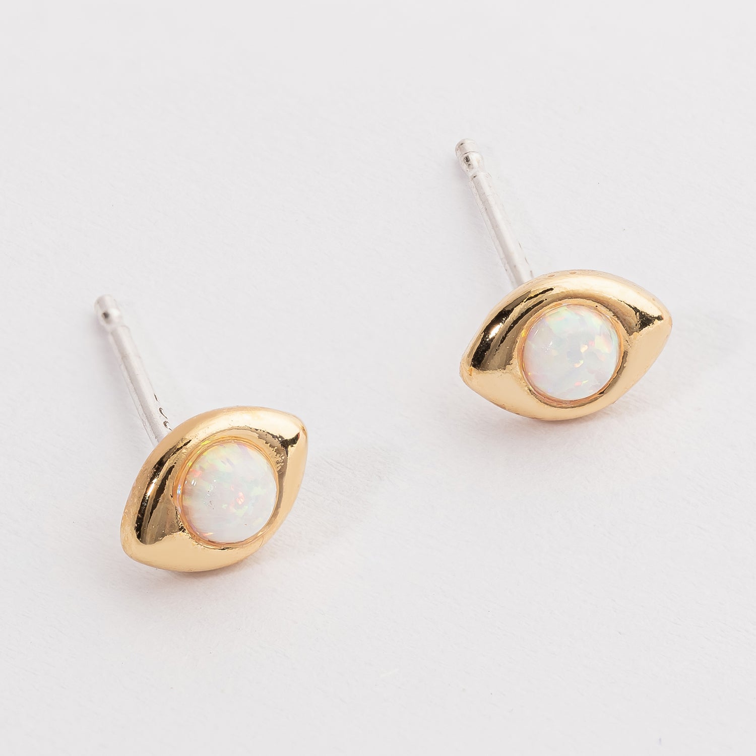 OPAL STUD EARRING