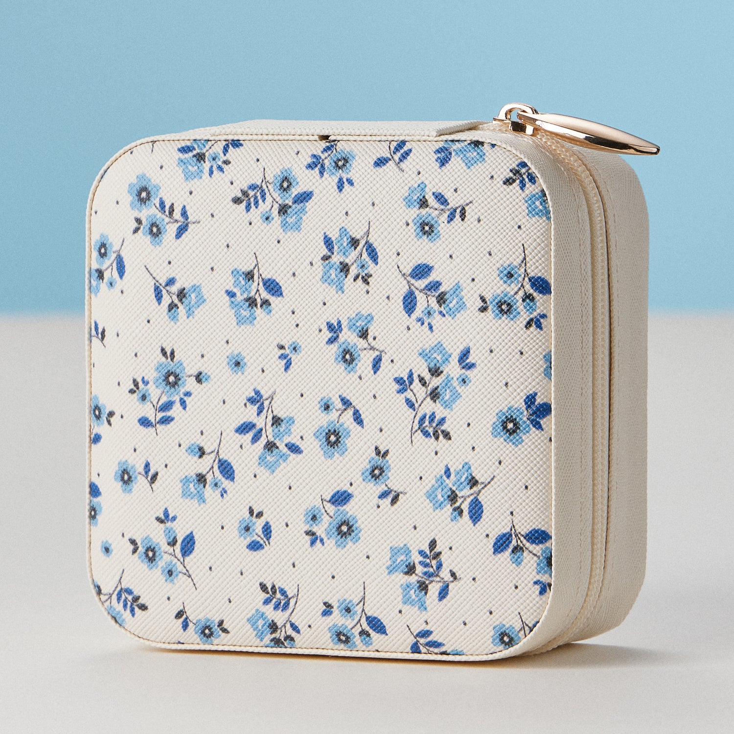Travel-Size Jewelry Box | Blue Floral Pattern