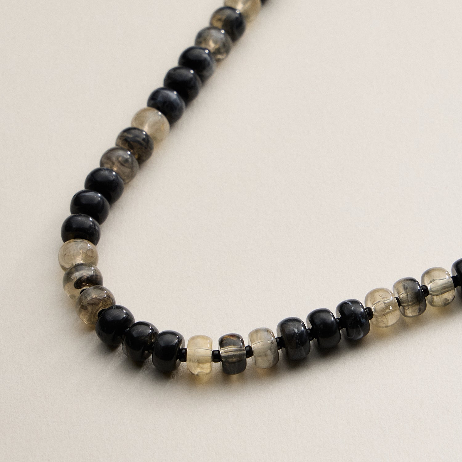 Gradient Color Round Disc Beaded Necklace