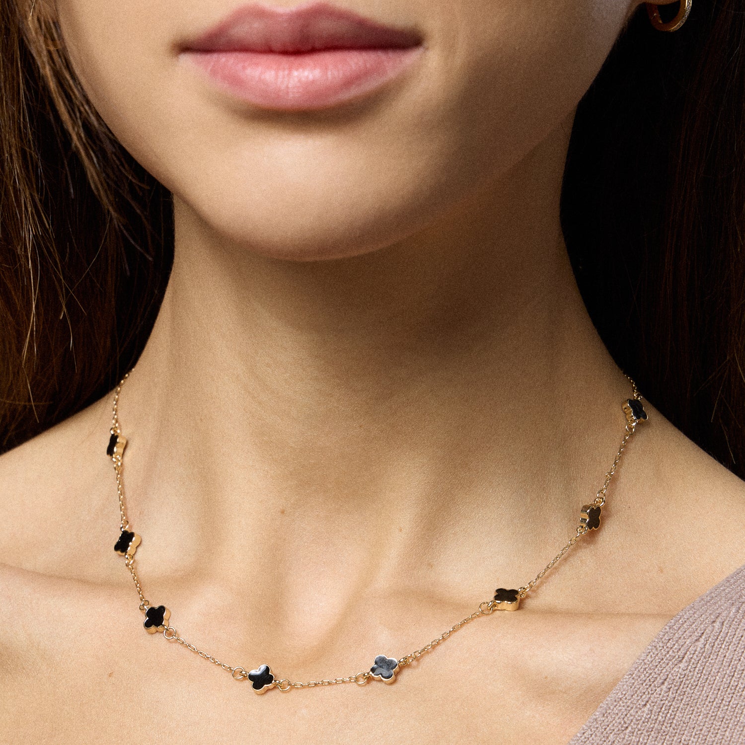 Enamel Clover Station | Necklace