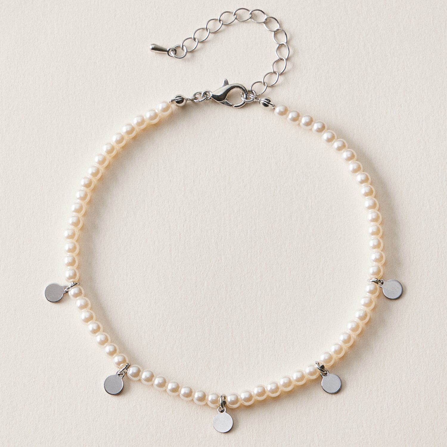 Pearl Disc Charm Anklet | Dainty Beaded Jewelry