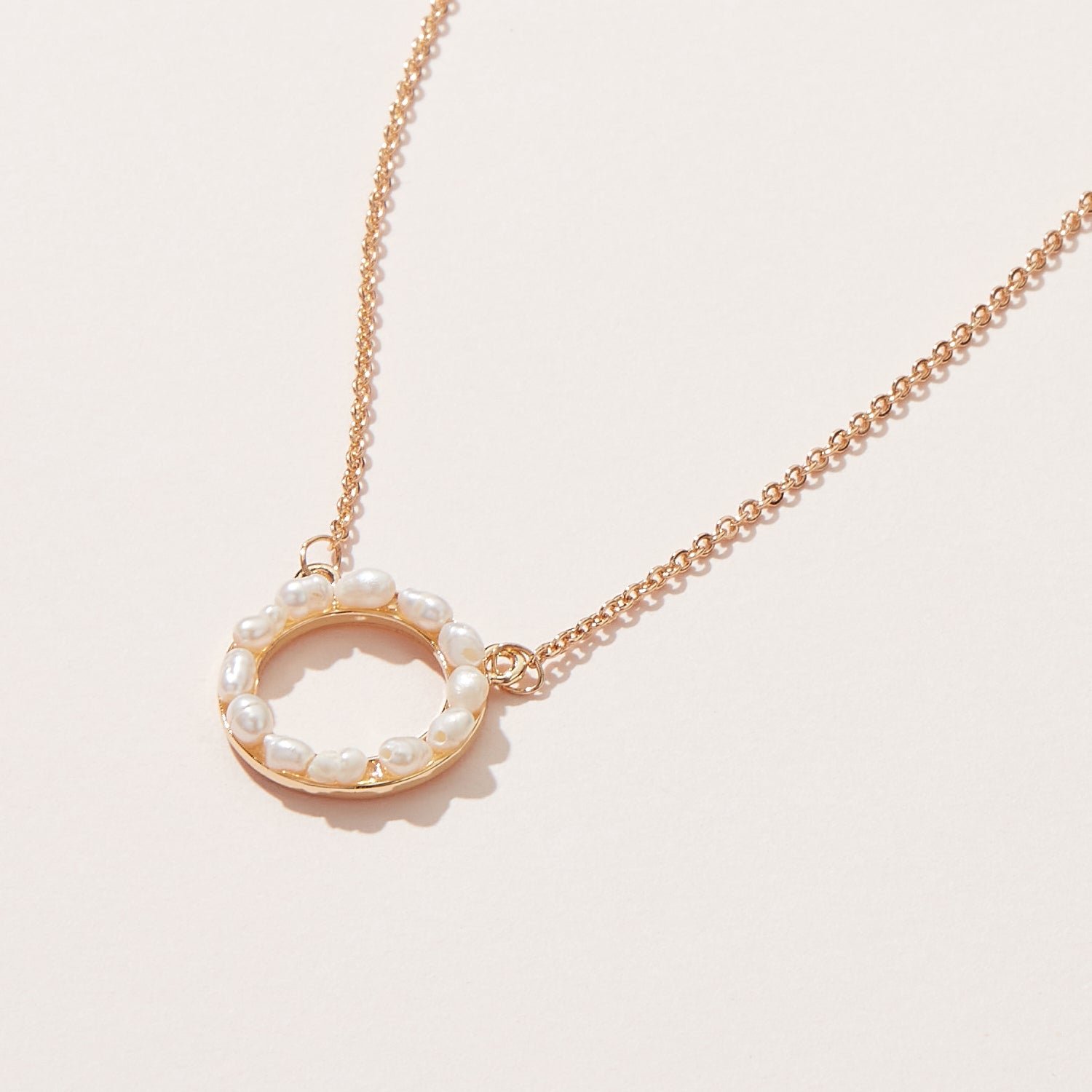 pearl circle necklace