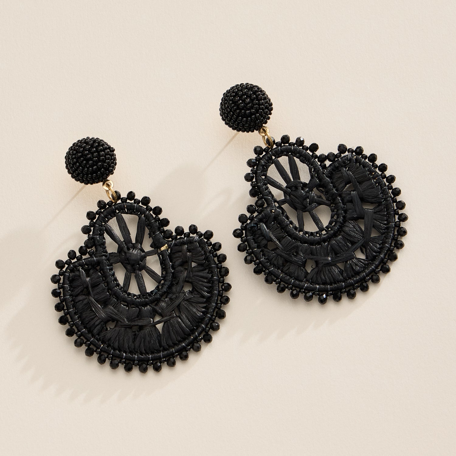 Raffia Fan Drop Earrings – Lightweight Boho-Chic Design