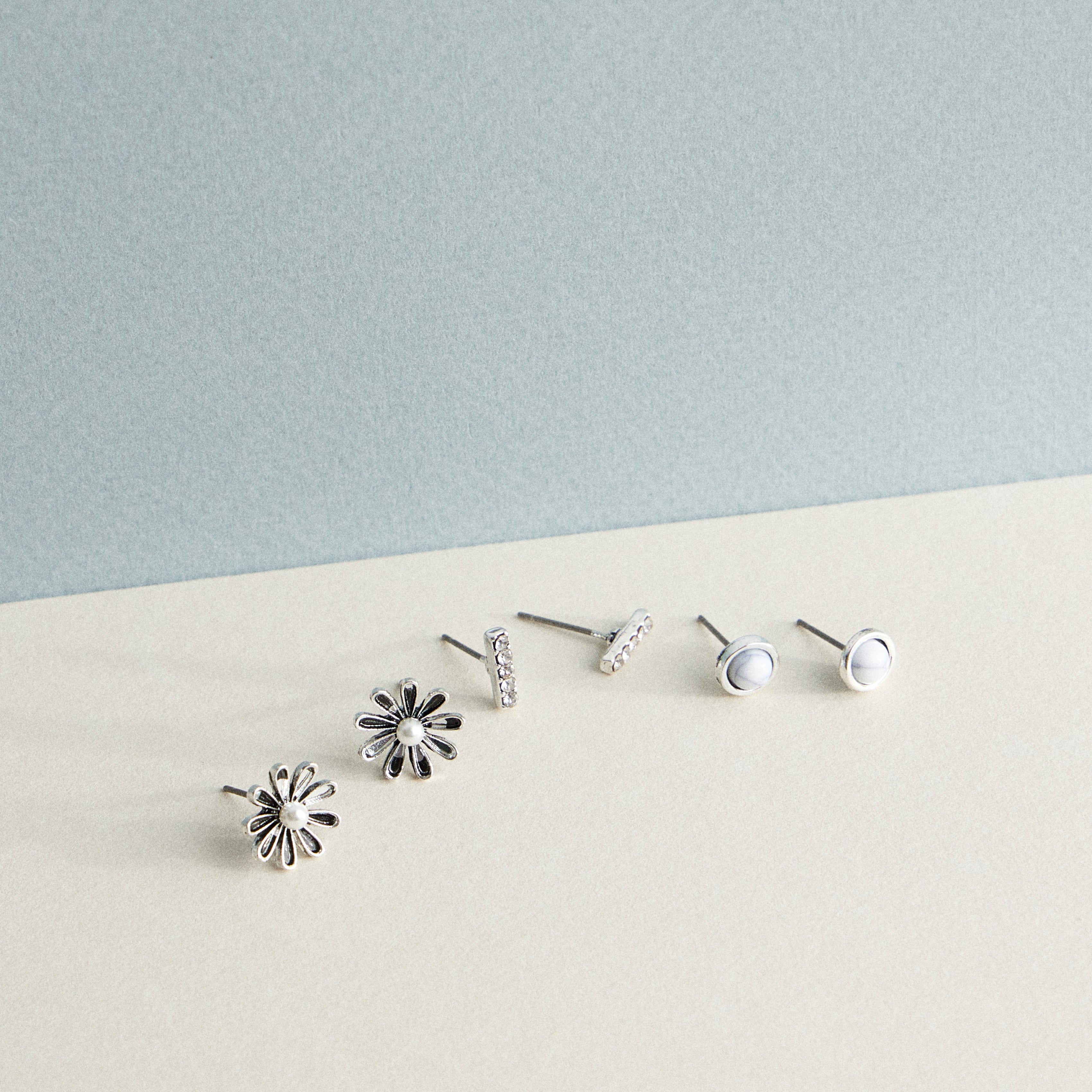 Western-Style Post Earrings, Set of 3