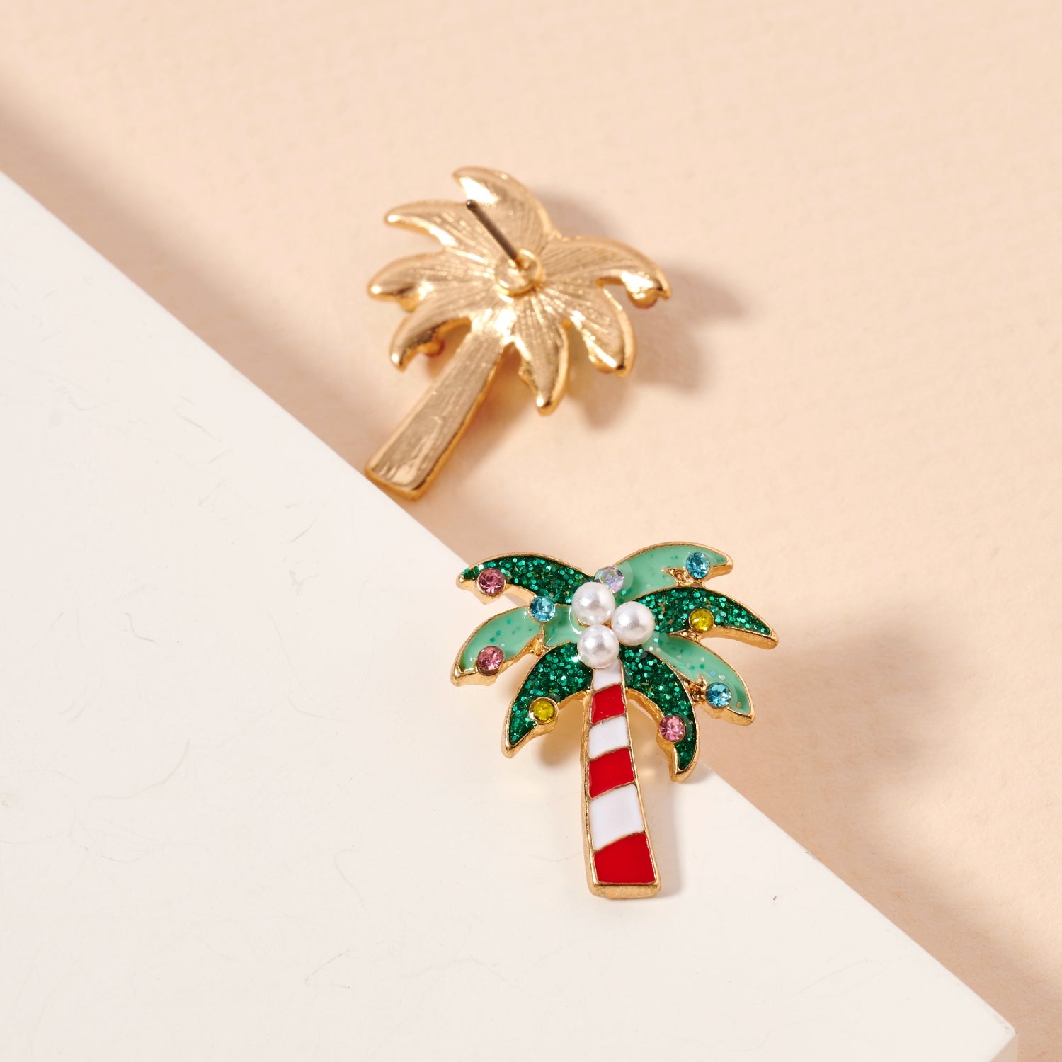 Festive Candy Cane Palm Tree Holiday Enamel Stud Earrings - Frem