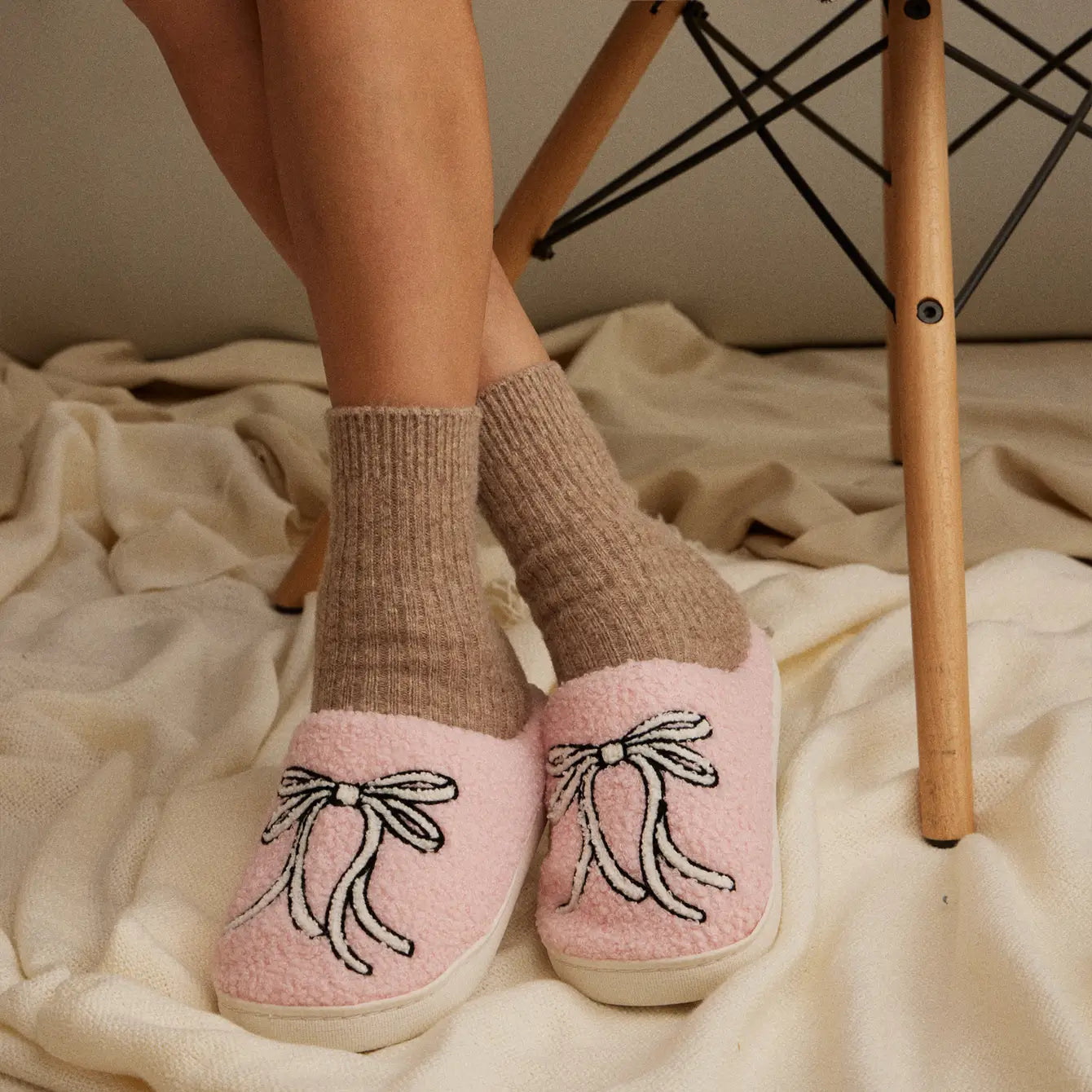 Ribbed Knit Crew Socks – 4 Neutrals for Christmas Gift - Frem