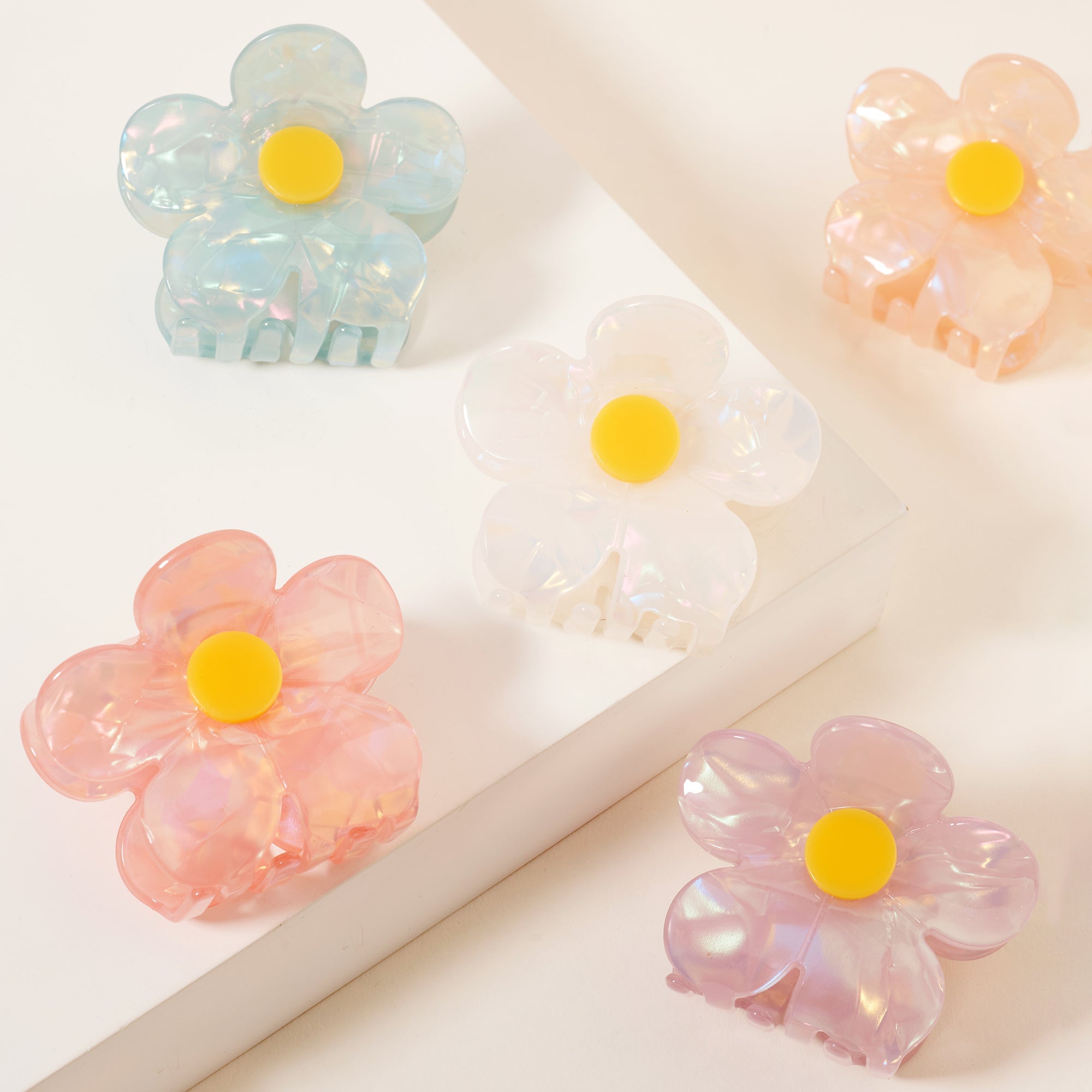 Daisy Flower Shape Hair Claw