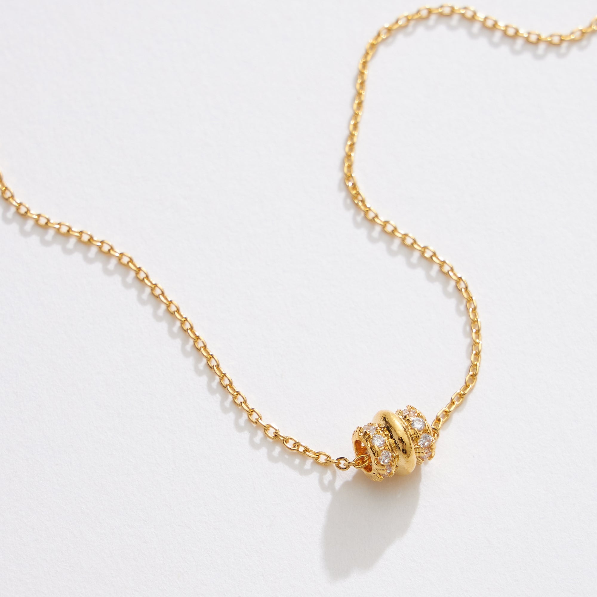 Gold Dipped CZ Rolling Barrel Necklace - Frem