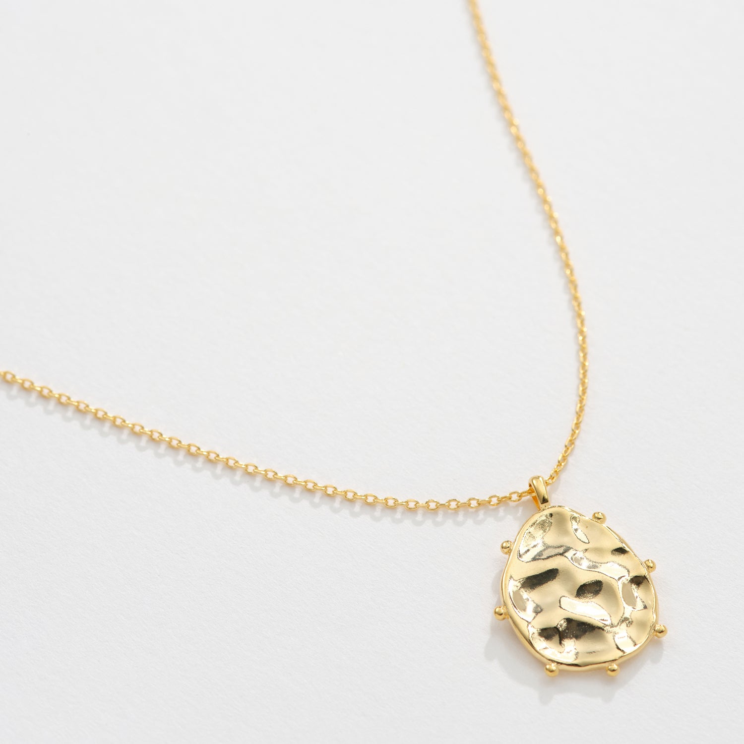 Gold Dipped Hammered Pendant Necklace - Frem