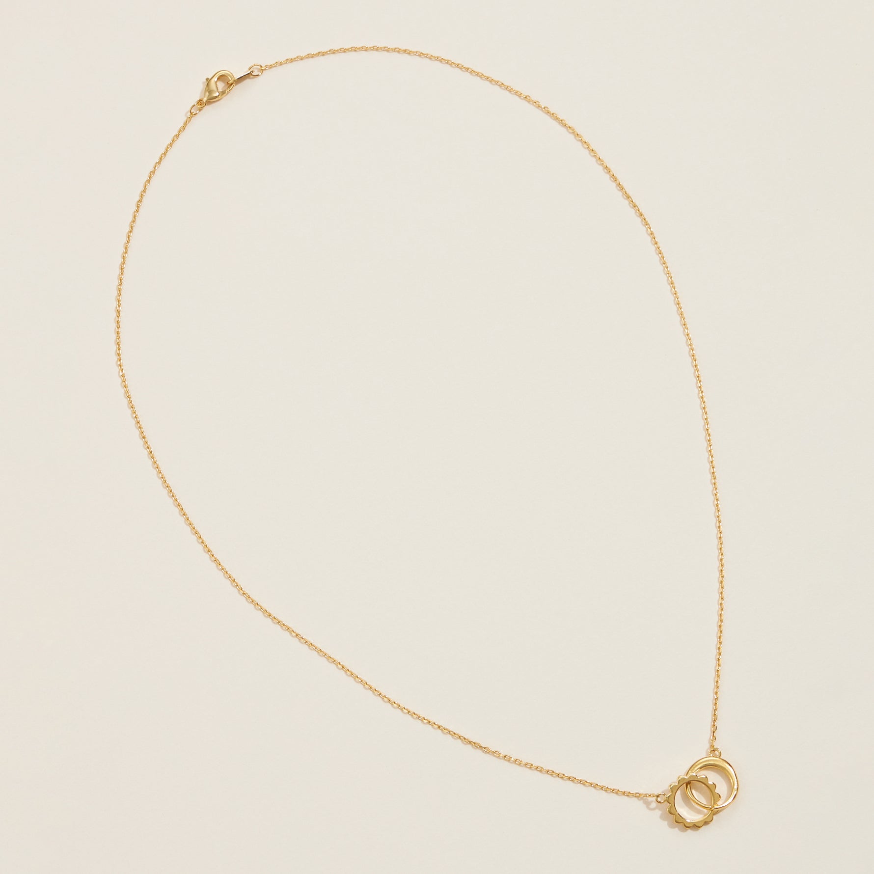 Gold Dipped Dainty Interlocking Circle Necklace - Frem