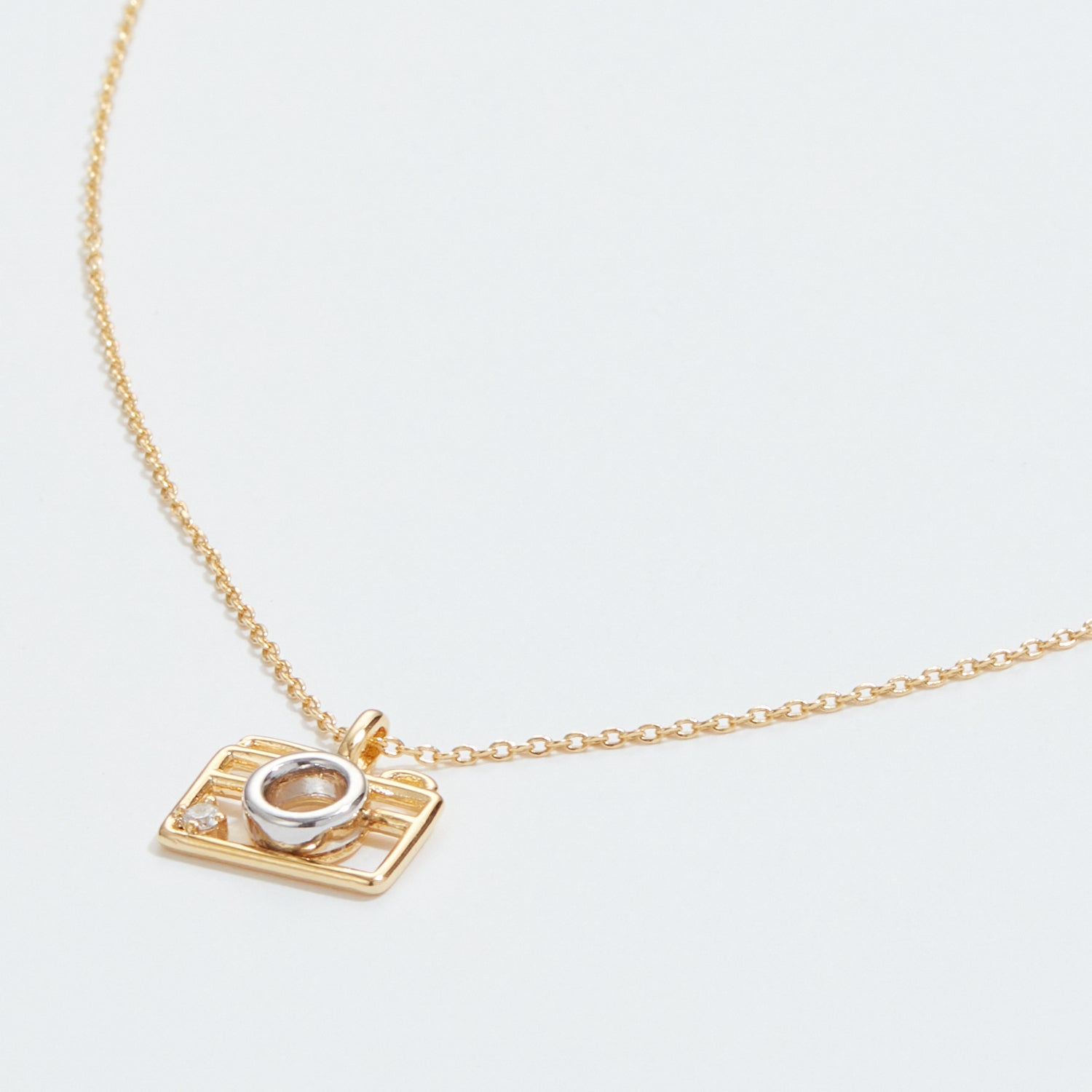 Gold Dipped Camera Pendant Necklace - Frem