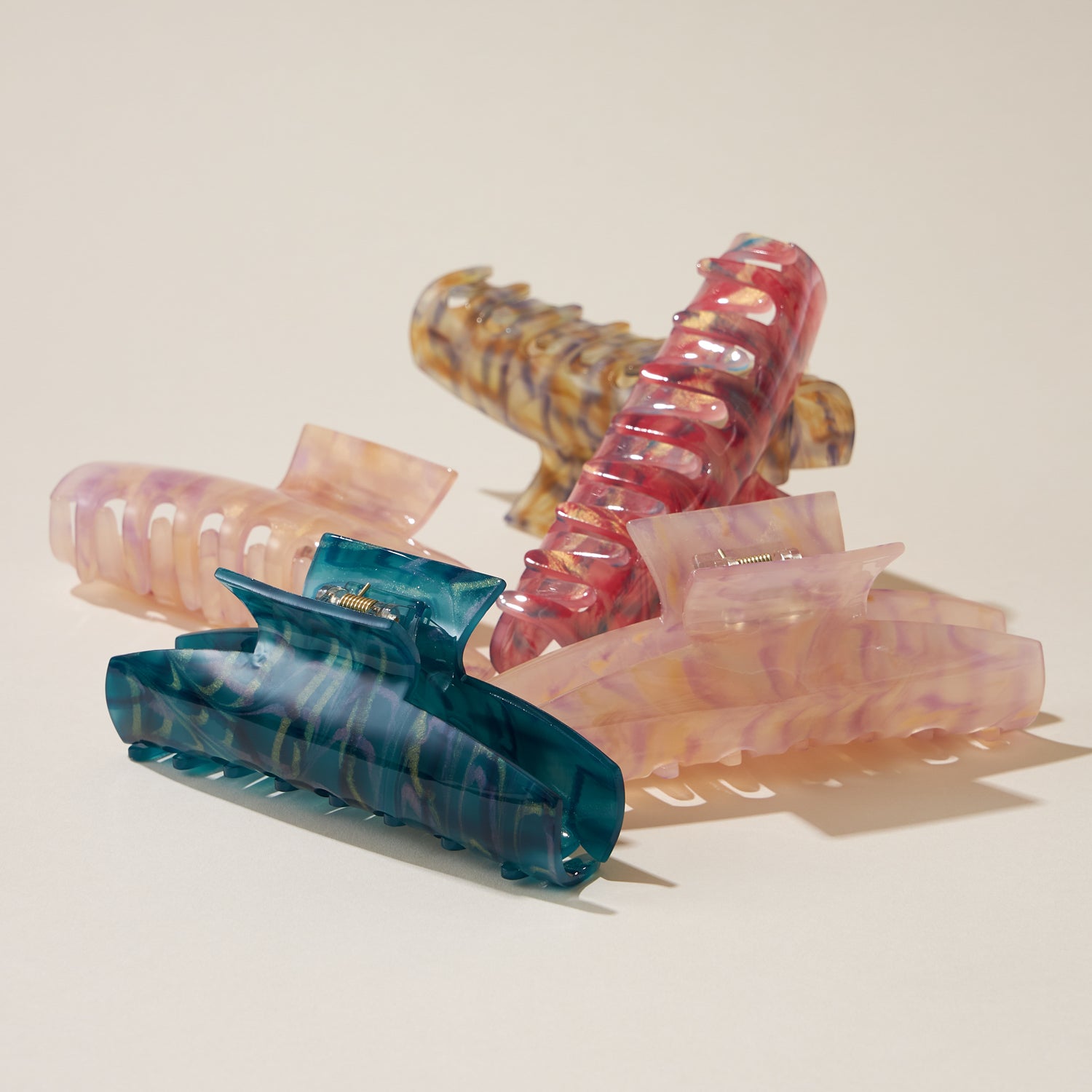 Multi-colored Claw Hair Clips - Frem